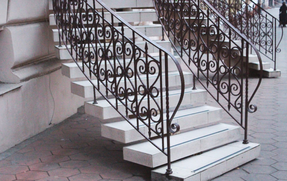 Railing Installation Services (1) Railing Installation Services (1)